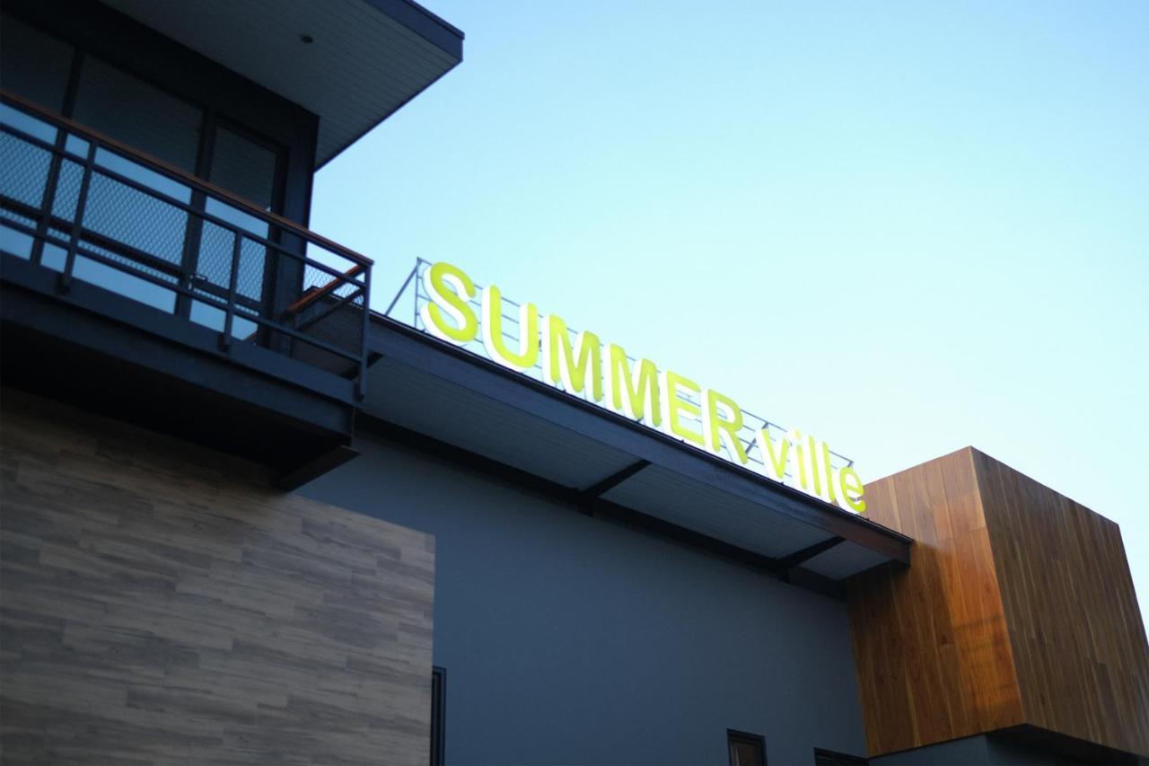 Hotel Summerville Majalengka Luaran gambar