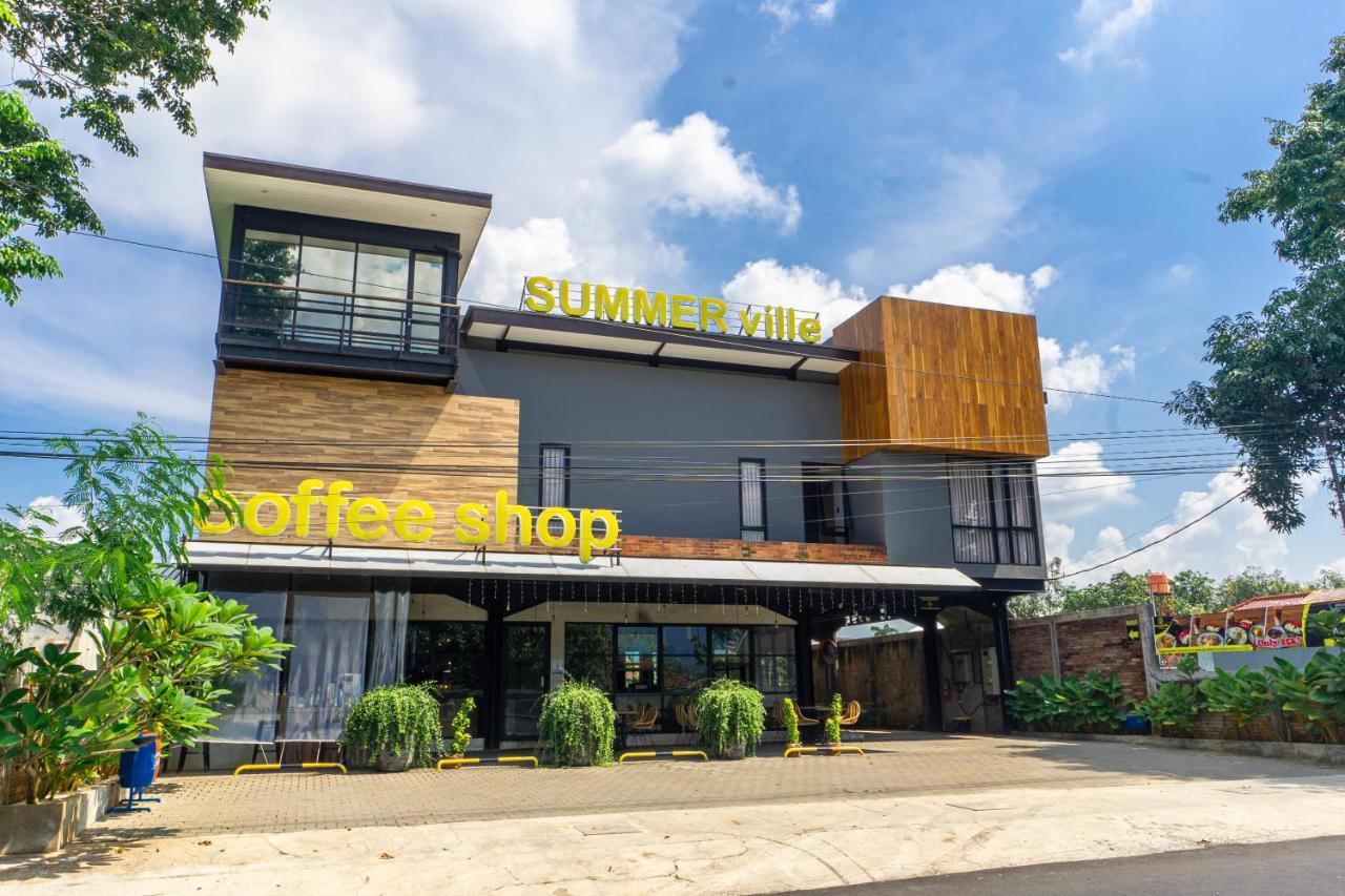 Hotel Summerville Majalengka Luaran gambar