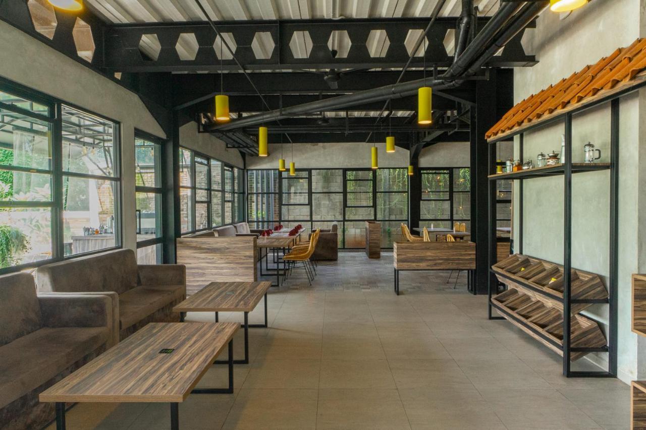 Hotel Summerville Majalengka Luaran gambar