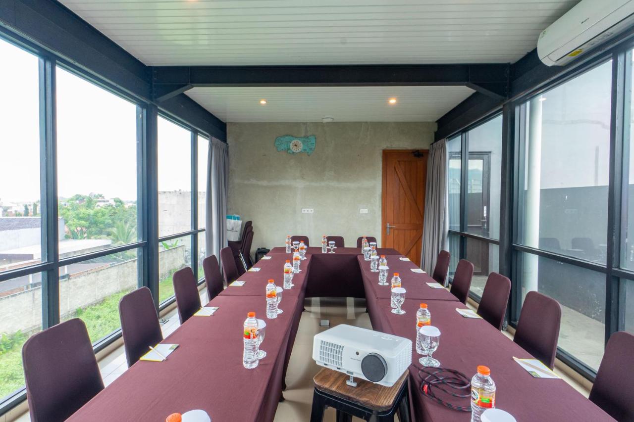 Hotel Summerville Majalengka Luaran gambar