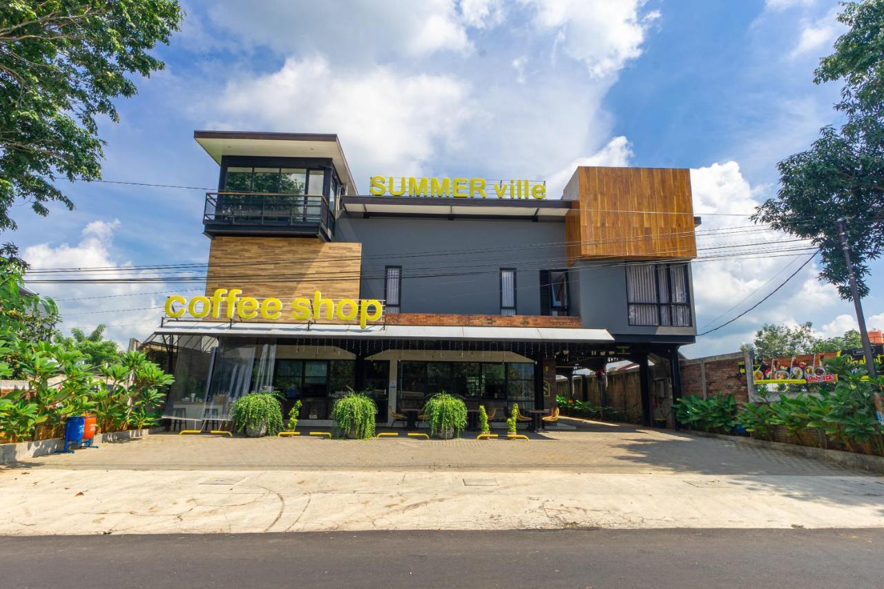Hotel Summerville Majalengka Luaran gambar